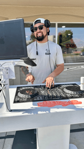 Gallery photo 4 of Fresno DJ Company