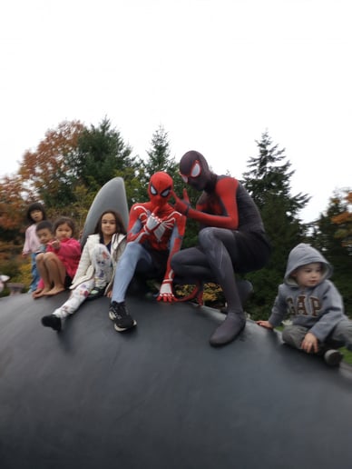 Gallery photo 5 of Friendly Neighborhood Spider-Men