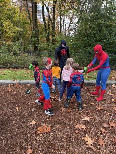 Gallery photo 1 of Friendly Neighborhood Spider-Men