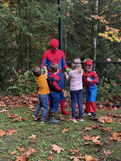 Gallery photo 4 of Friendly Neighborhood Spider-Men