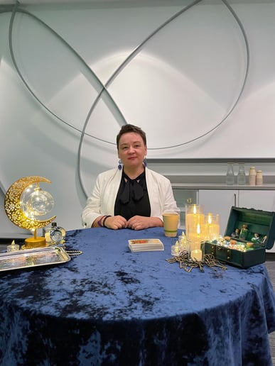 Gallery photo 1 of Immersive Tarot Experiences for Upscale Bay Area Events