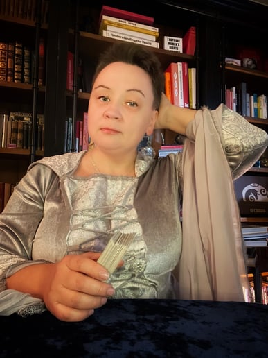 Gallery photo 3 of Immersive Tarot Experiences for Upscale Bay Area Events