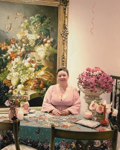 Gallery photo 2 of Immersive Tarot Experiences for Upscale Bay Area Events
