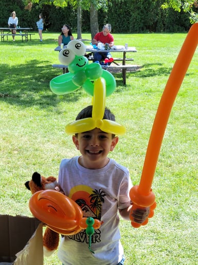 Gallery photo 4 of Fun Balloon Twisting Entertainment