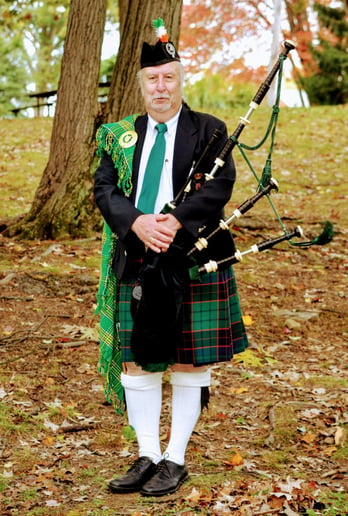 Gallery photo 3 of Wayne Francis Professional Funeral Bagpiper