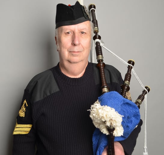 Gallery photo 4 of Wayne Francis Professional Funeral Bagpiper