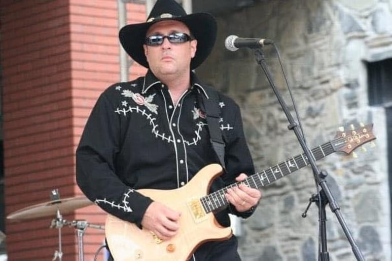 Gallery photo 1 of Funky Blues Kings