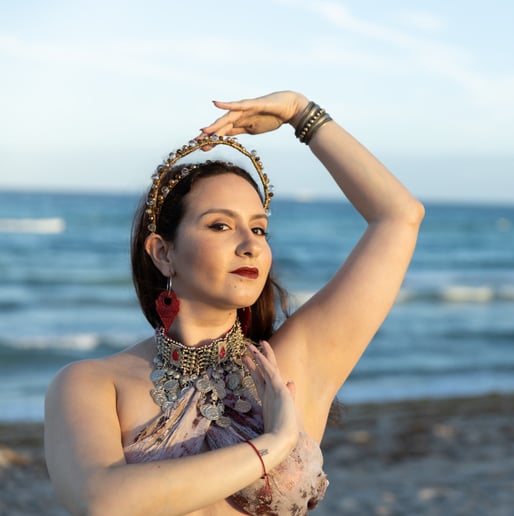 Gallery photo 2 of Bianca, Fusion Bellydancer