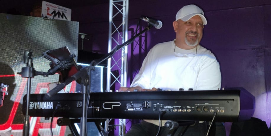 Gallery photo 10 of Fusion Latin Band