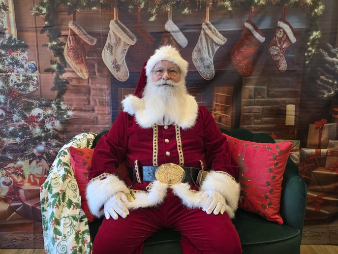 Gallery photo 2 of FXBG Santa