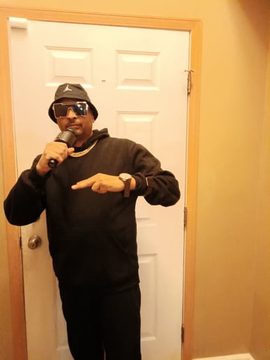 Gallery photo 1 of G Da Hustla