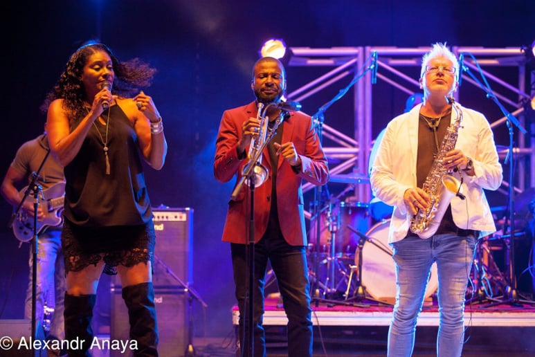 Gallery photo 5 of Gen Sax & Funky Stuff - Saxophonist/Band