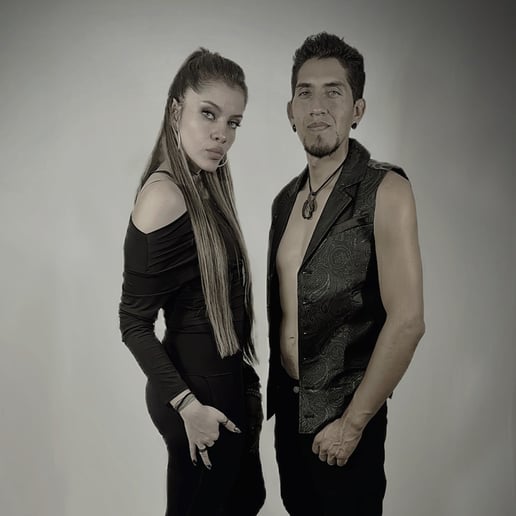 Gallery photo 1 of Gabo & Sabine