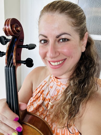 Gallery photo 3 of Gabrielle Parente, Violinist & Violist.