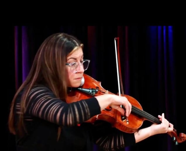 Gallery photo 4 of Gabrielle Parente, Violinist & Violist.
