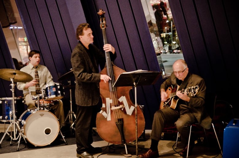 Gallery photo 4 of Gaetano Letizia Jazz & Blues Guitarist