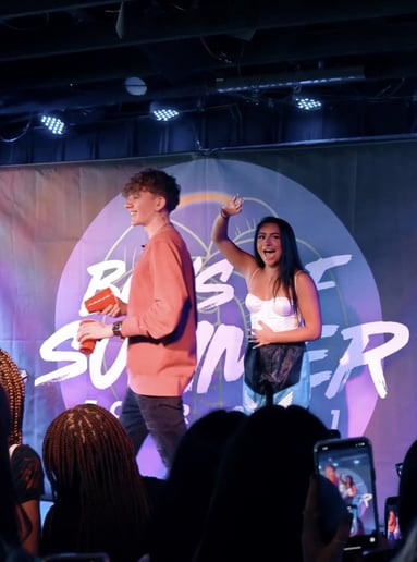 Gallery photo 1 of Gage Barnett Live