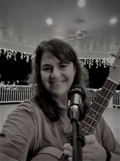 Gallery photo 2 of Gail Music (versatile with diff styles)
