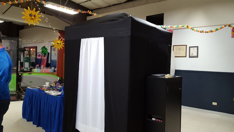 Gallery photo 16 of TV Game Shows/Photo Booths/Karaoke/DJ/Emcee