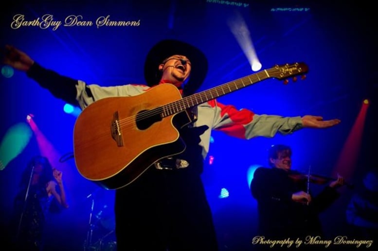 Gallery photo 4 of The Garth Guy