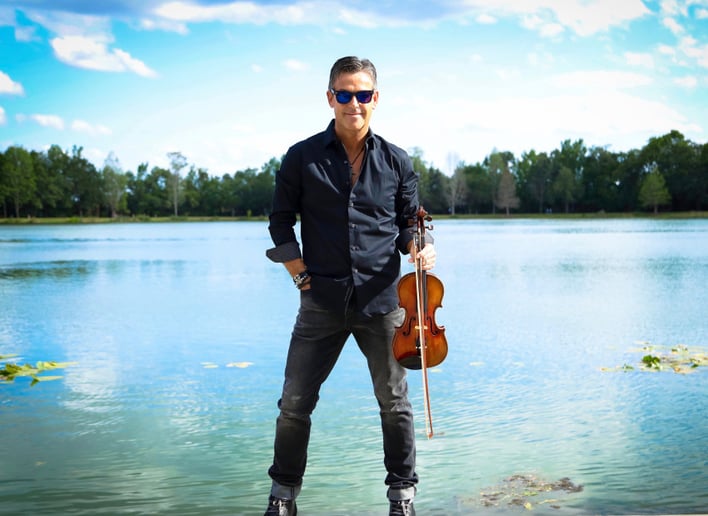 Gallery photo 22 of Gary Lovini