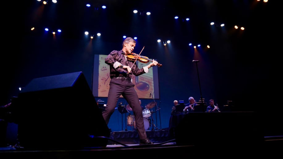 Gallery photo 20 of Gary Lovini
