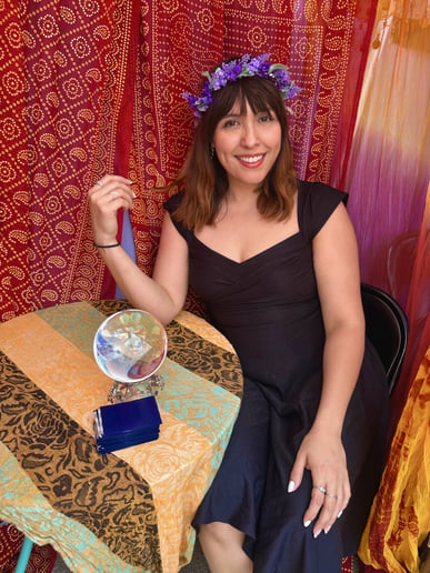 Gallery photo 6 of Gatos Locos: The Spanglish Psychic