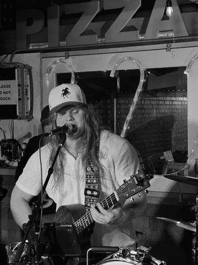 Gallery photo 2 of Gavin Flynn Music