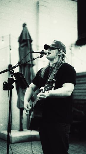 Gallery photo 3 of Gavin Flynn Music