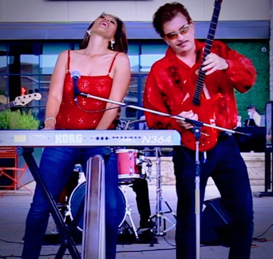 Gallery photo 1 of Gemini Sunrise Band