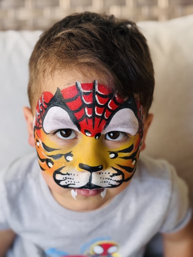Gallery photo 1 of Ta-Da Playtime Face Painting