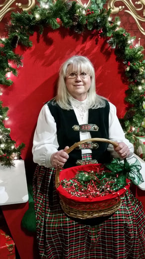 Gallery photo 5 of Gene Hilbert / Rockin' Santa