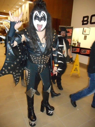 Gallery photo 2 of Gene Simmons Impersonator