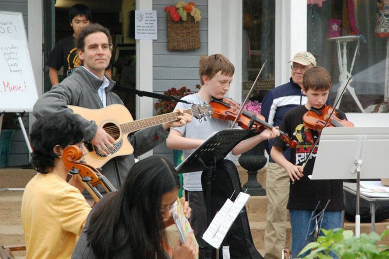 Gallery photo 8 of George Moran Entertainment