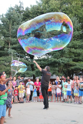 Gallery photo 8 of George The Magician