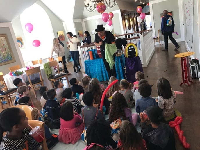 Gallery photo 9 of George The Magician