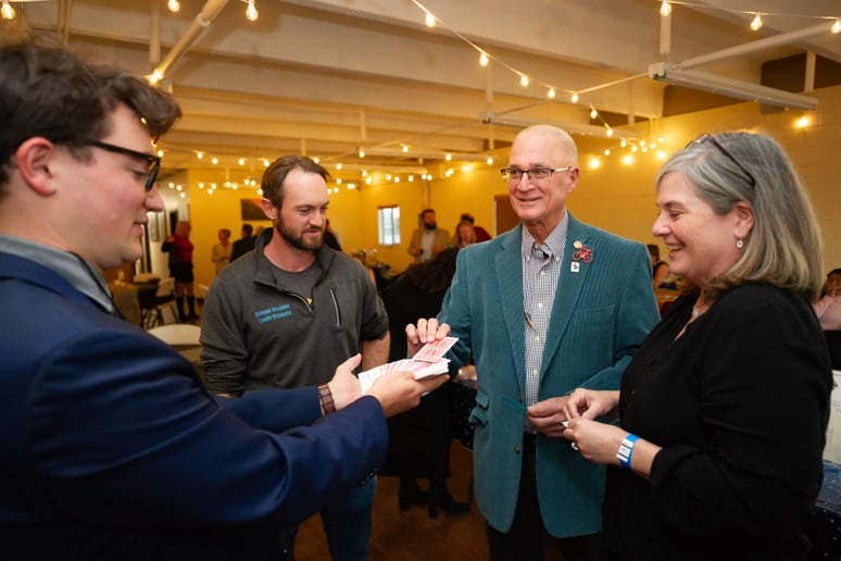 Gallery photo 3 of Gerald Robinson Magic
