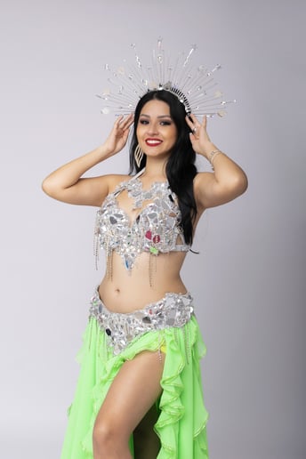 Gallery photo 4 of Geraldine Bellydancer