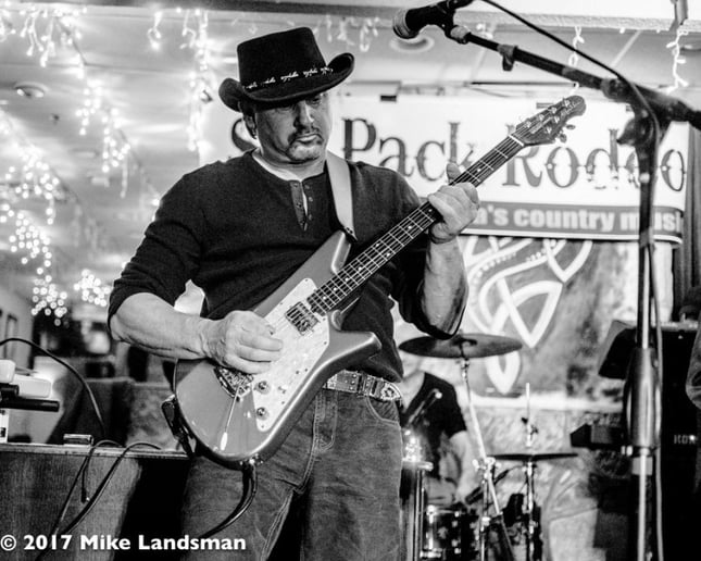 Gallery photo 10 of Six Pack Rodeo Band