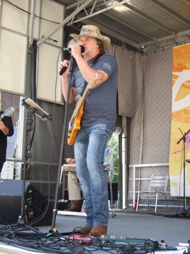 Gallery photo 4 of Six Pack Rodeo Band