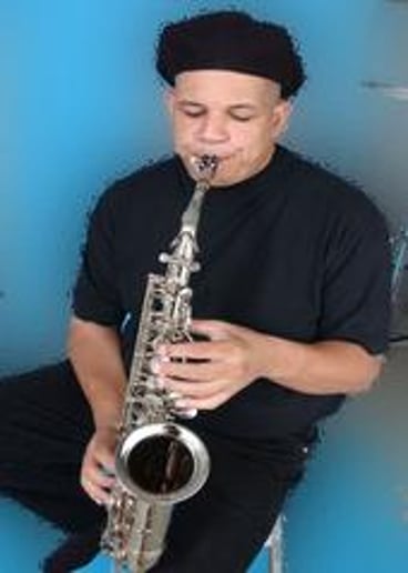 Gallery photo 2 of Gerry Huggins - Saxophonist