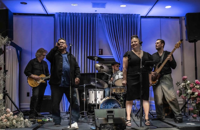 Gallery photo 8 of Super Groove Dance Party Band