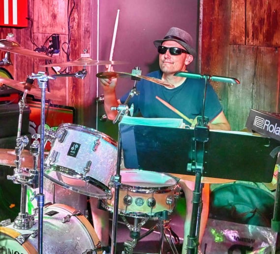 Gallery photo 7 of Super Groove Dance Party Band