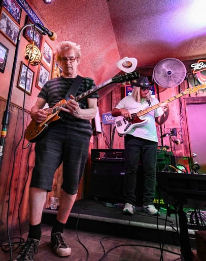 Gallery photo 5 of Super Groove Dance Party Band