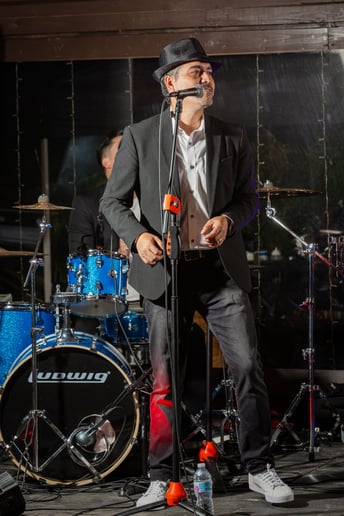 Gallery photo 1 of Gianpaul and Latin Soul Band