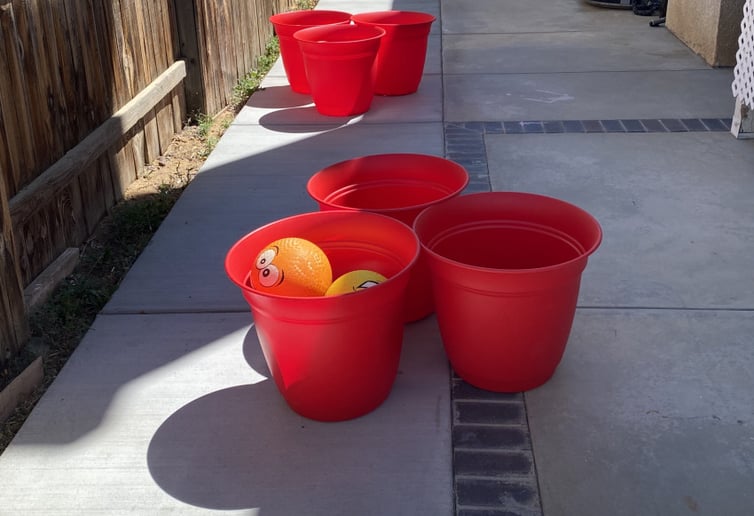 Gallery photo 3 of Giant Backyard Game Rental