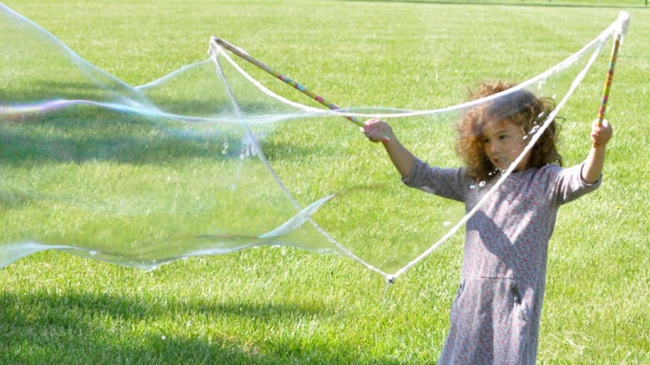 Gallery photo 5 of Giant Bubbles