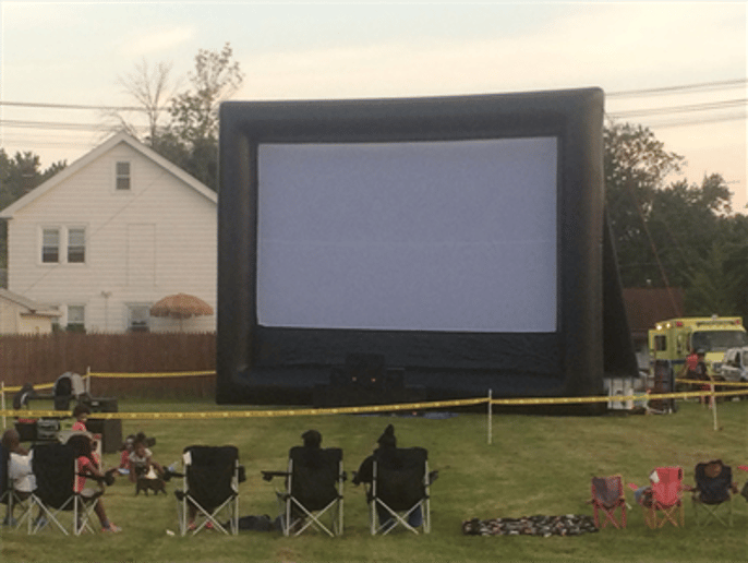 Gallery photo 1 of Giant Games of Cleveland/ Cards In Your Yard