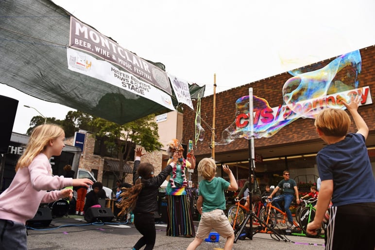 Gallery photo 26 of ArtJoy "Giant Puppets Save The World"