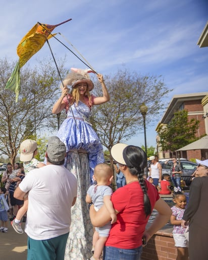 Gallery photo 97 of ArtJoy "Giant Puppets Save The World"